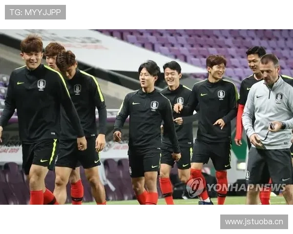 孙兴慜机场随手一杯咖啡账单像个小月薪，我立刻觉得自己很穷