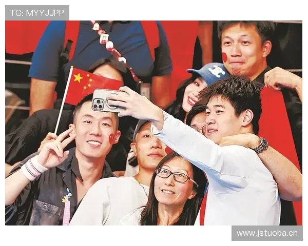 潘展乐球场上霸气十足，私底下却爱买到停不下来？